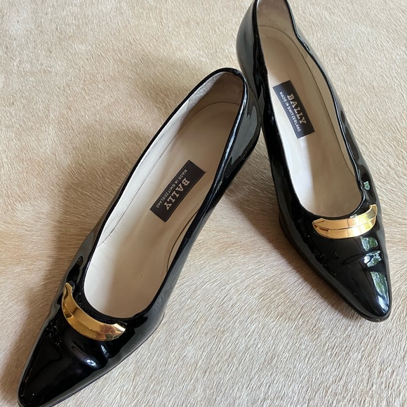 Bally shoes- height of quiet luxury- mob wife - Picture 4 of 12